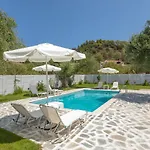 Michaelo Villa - Affordable Luxury!