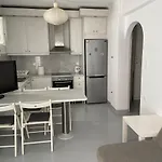 Ground Floor Apartment In Mykonos Town