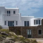 Ryakia Villa, 5 Min Away From Super Paradise Beach