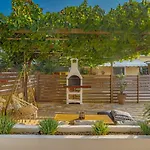 Anemos Beach House, By Zantewize