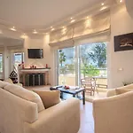 Ianthi Beach Villa By 