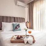 Maison Downtown Luxury Apartments!