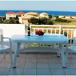 Retreat Apartments In Drosia - Apartment For 4