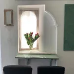 Greenish Mamona'S House