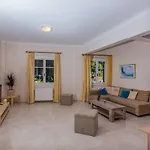 Katerina Residence