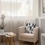 G&J Deluxe Apt