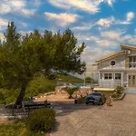 Villa Guesto With Private Pool