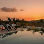 Villa Verde - Heated Pool With Stunning Views, By Zantewize