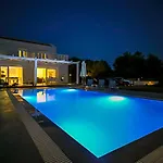 Villa Boviana With Private Swimming Pool