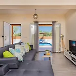 Villa Varenna Maris By Villa Plus