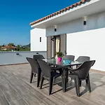 Agalliu Villa
