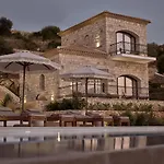 Rebek Luxury Villas & Suites