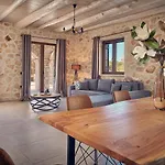 Ioanna Chateau - Luxury Stone Villa