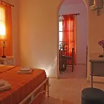 Maroulinas Boutique Apartments & Studios