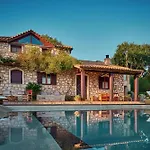 Wild Oak Estate - Stunning Views At A Dreamy Location, By Zantewize