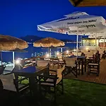 Point Ephemere Beachfront Apartments