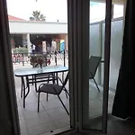 Katerina Apartments Near The Sea