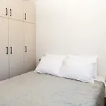 Al Santo Apartments