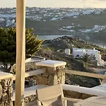 Yalos Mykonos Ornos Pouli private apartments w shared swimming pool