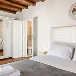 Seablue Town Maisonette Mykonos