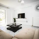 Joyia'S Apartment