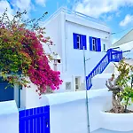 Provis Rentals Suite Next To The Mills In Mykonos Town