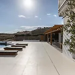 Villa Stephanie With Heated Pool, By Red Windmill Villas