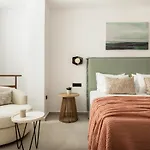 Nerea Deluxe Seafront Villa, Iconic Infinity Pool, By Thinkvilla
