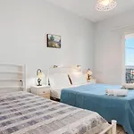 Yiannis Studio 6