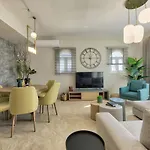 Diogia Luxury Apartment- Comfort & Elegance, By Zantewize