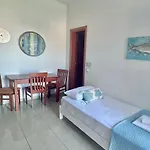 Four S Apartments