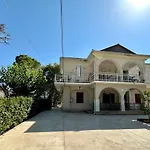 Aura House - Serene&breezy home under pines