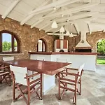 Villa St Dennis