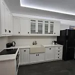 Jonaz Rooms & Suites