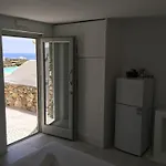 Rineia Complex By Live&Travel