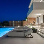 Eran Luxury Villa With Private Pool & Sea Views, By Zantewize