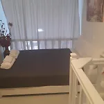 Room To Rent 2