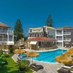 Amoudi Studios Apartments Hotel