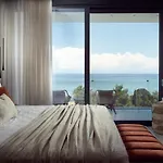 Omnia Villa