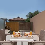 Sea Diamond Suites