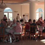 Hotel Petros