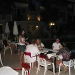 Zante Plaza Hotel & Apartments