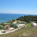 Levantino Studios & Apartments
