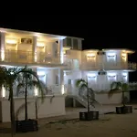 Mariana Hotel