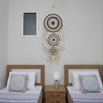 Dennis City Center Elegant Apartment