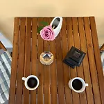 Port House Apartment