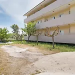 Sandy Maria Apartment 101