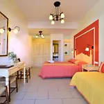 Pelican Hotel