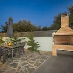 Villa Agaliou By 