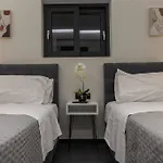 Μr & Μrs Grey Villas